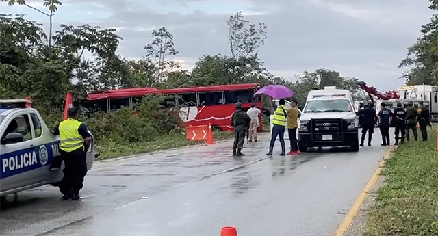 Camión ADO se impacta contra volquete: heridos y muertos