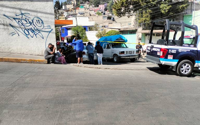 Ejecutan a comerciante en Naucalpan a bordo de su camioneta