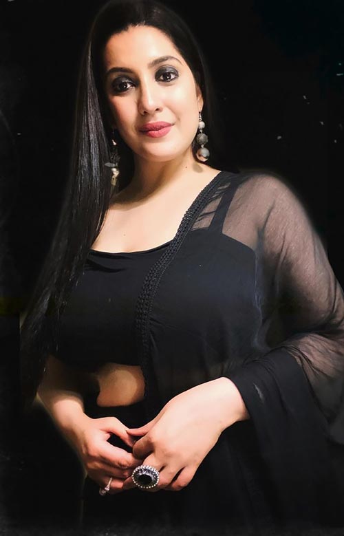 Neetu Singh curvy punjabi actress