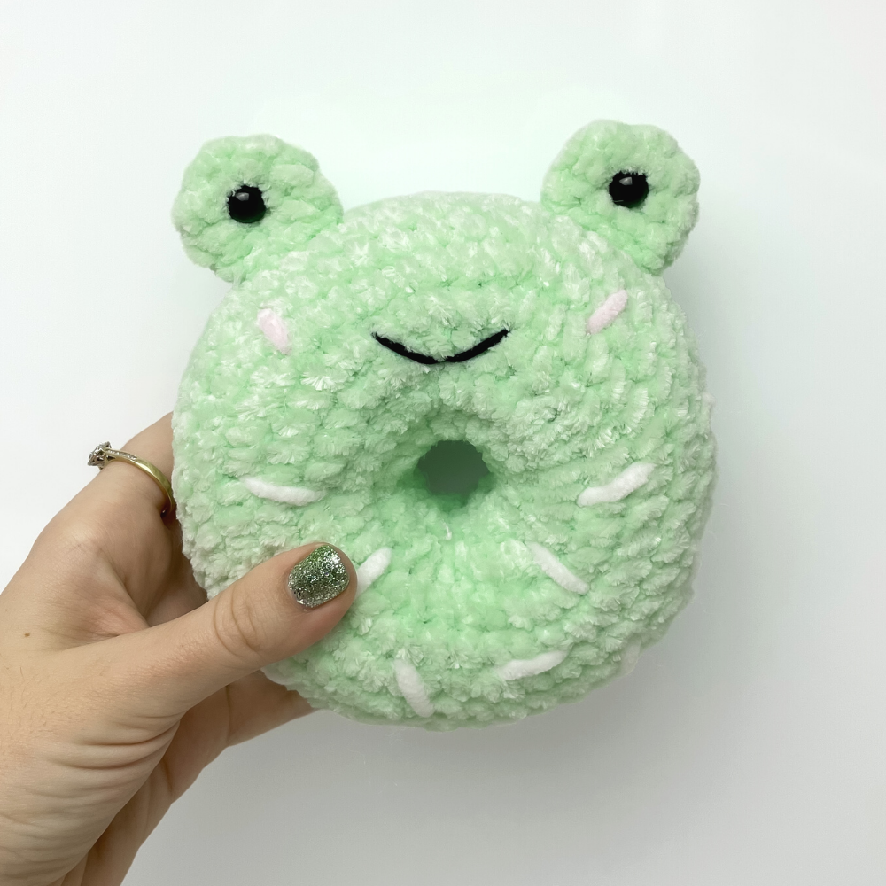 Rose and Lily Amigurumi: Crochet Donut Frog - Free Crochet Pattern