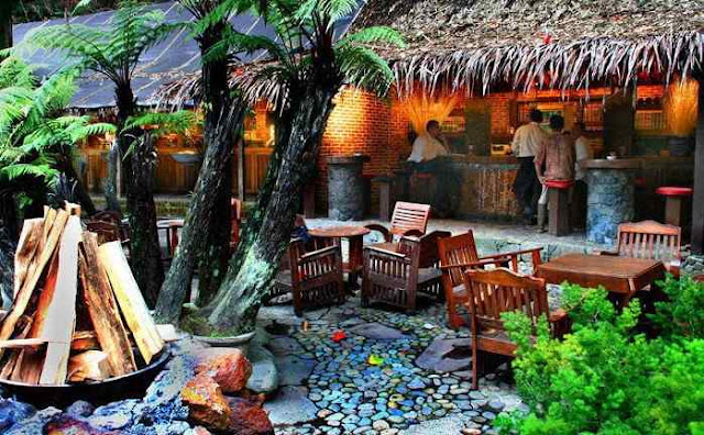 Kampung Daun Bandung Resto