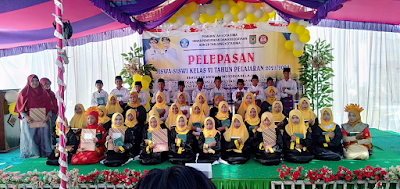 Pelepasan Siswa SDN 29 Tanjung, Dimeriahkan Atraksi Seni Budaya NTT