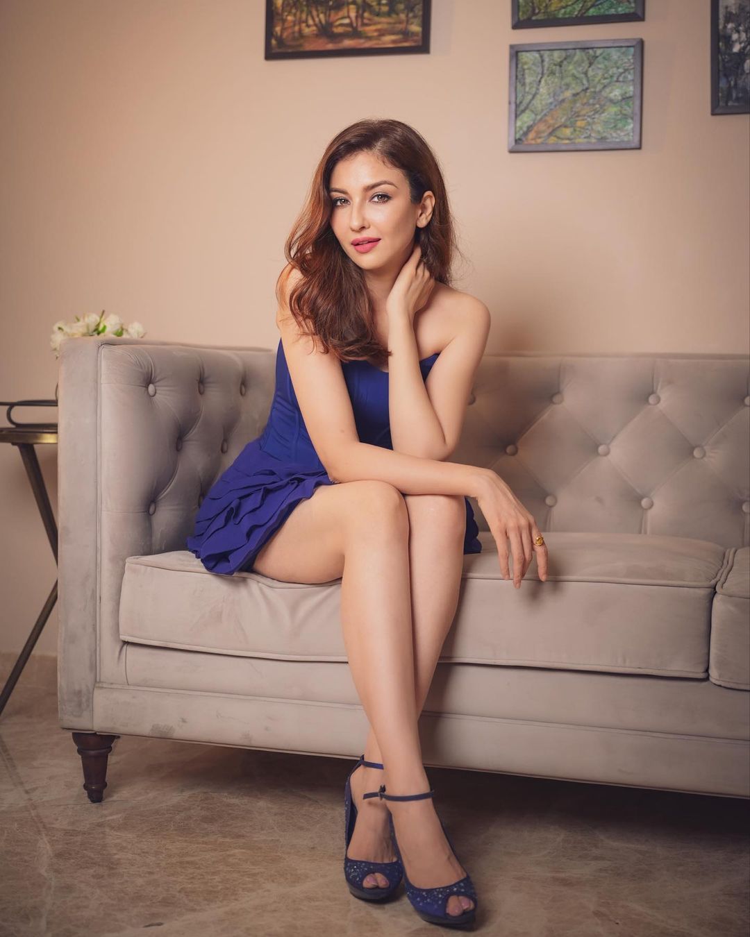 Saumya Tandon Flaunts Her Legs in Her 10 Year Old Blue Mini Dress