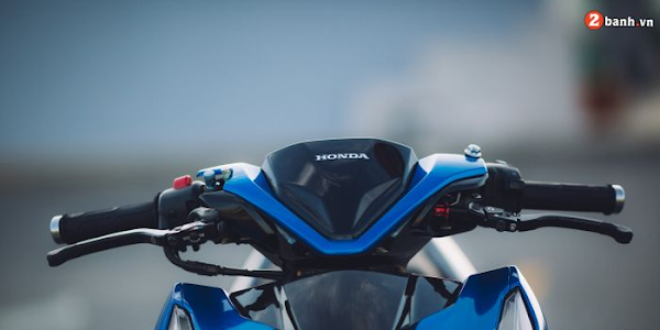 Modifikasi Honda Vario 150 Warna Biru Hitam, Aksesoris Hedon Bikin Melongo