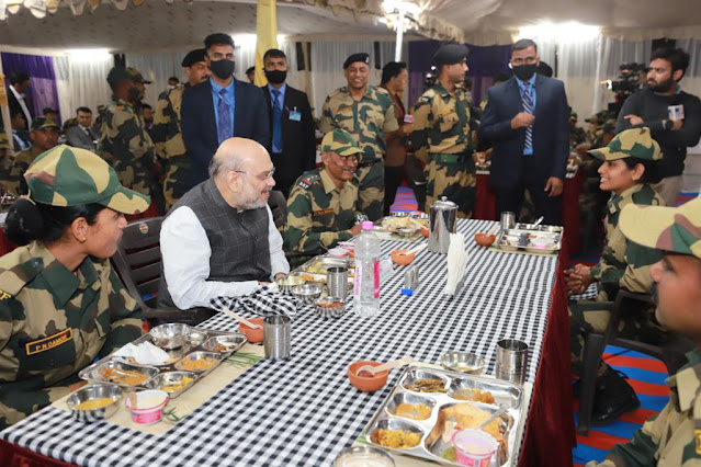 On Rajasthan Border Post Visit, Amit Shah Eats Dinner With BSF Personnel