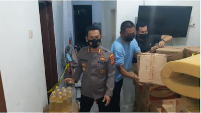 Polisi gerebek rumah penimbun 9.600 litter minyak goreng di serang banten