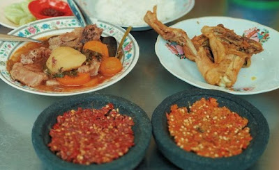 Ayam Goreng Sop Buntut Pak Supar