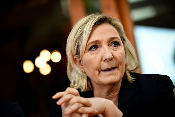 Des tags pro-Zemmour laissés au domicile de Marine Le Pen, le RN refuse d’accuser le parti “Reconquête”