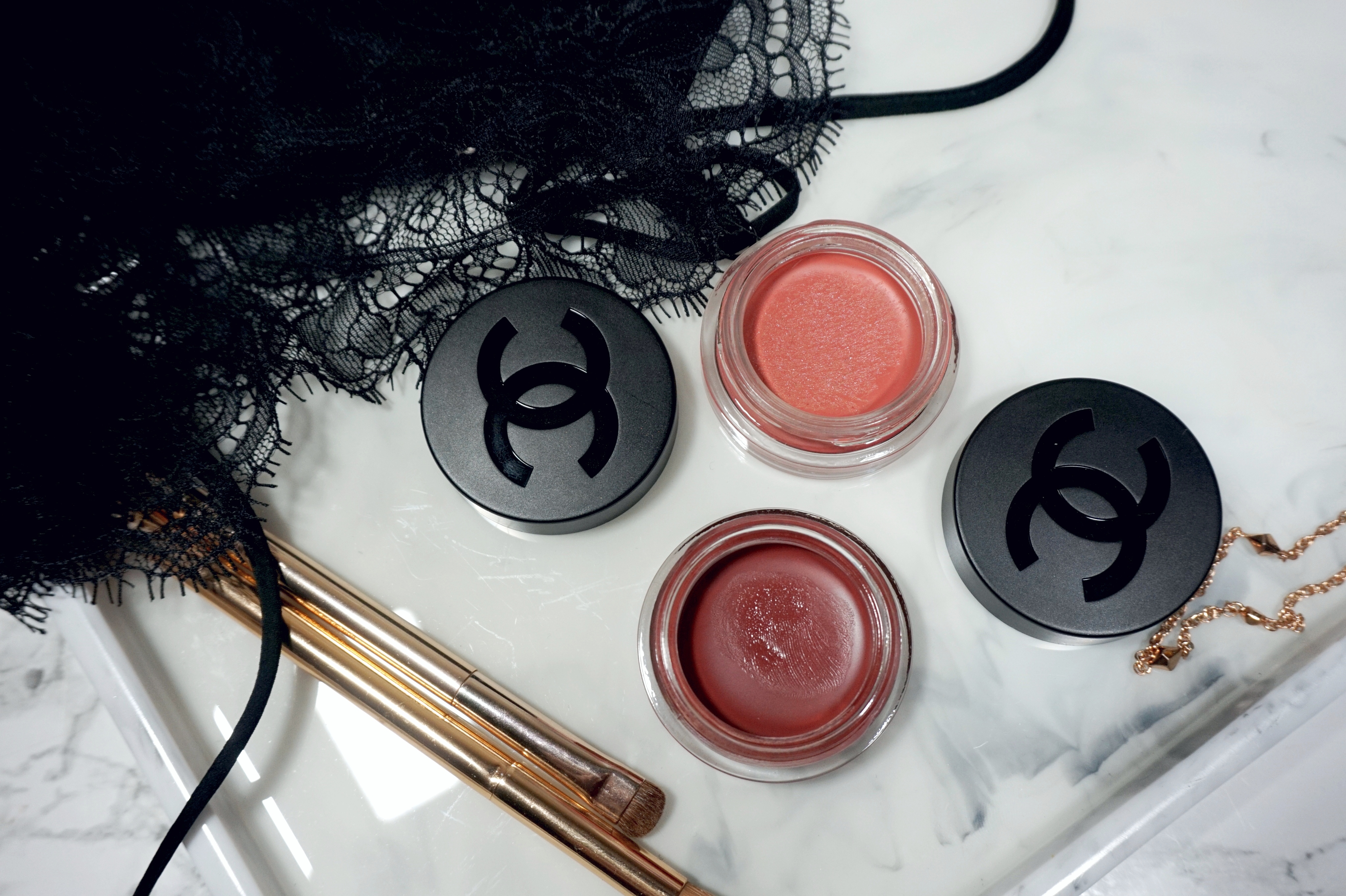 Chanel N°1 DE CHANEL Red Camellia Revitalizing Lip and Cheek Balm Review and Swatches