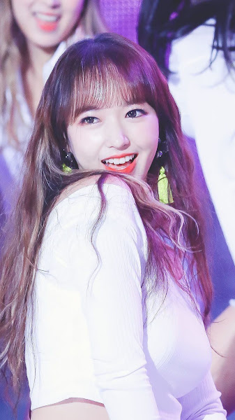 Cheng Xiao (성소) Main Dancer, Vocalist, Visual, Face Of the Group