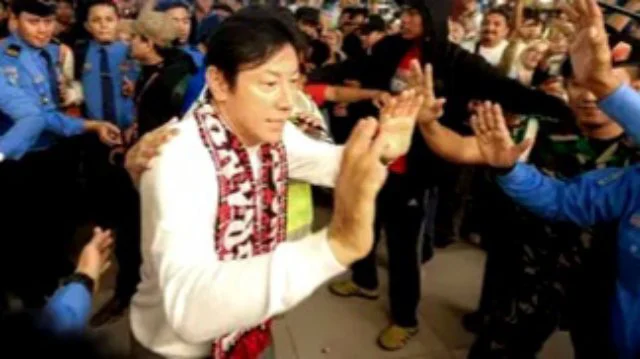 Momen Haru Shin Tae-yong Pulang ke Korea Selatan Diantar Fans Timnas Indonesia, Terucap Pesan Menyentuh