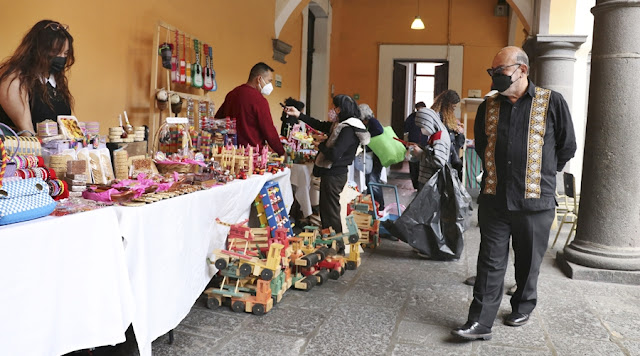 Abre Cultura expo-venta de la Primera Feria del Juguete Tradicional Poblano