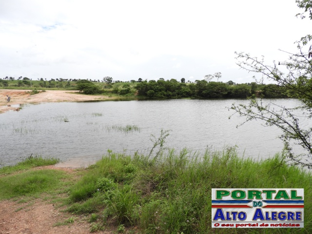 Após fortes chuvas em Várzea do Poço, açude do Barrado sobe sua capacidade de água e está próximo de transbordar