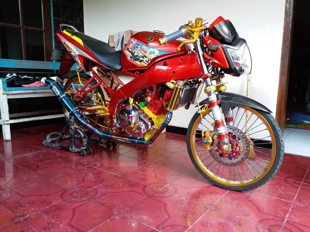 Modifikasi Vixion Warna Merah