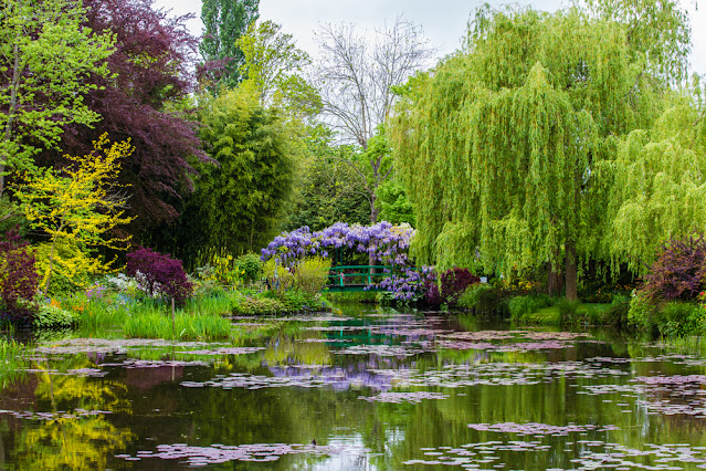  foto do jardim de Claude onet em Giverny, França, nos arredores de Paris 