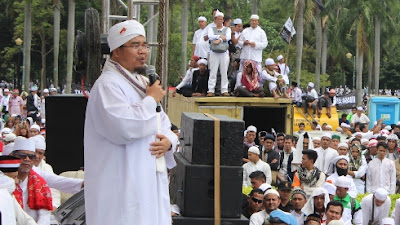 Kilas Balik Video Ceramah Ketua MUI Sumatera Barat yang Menggelegar di Aksi 212 