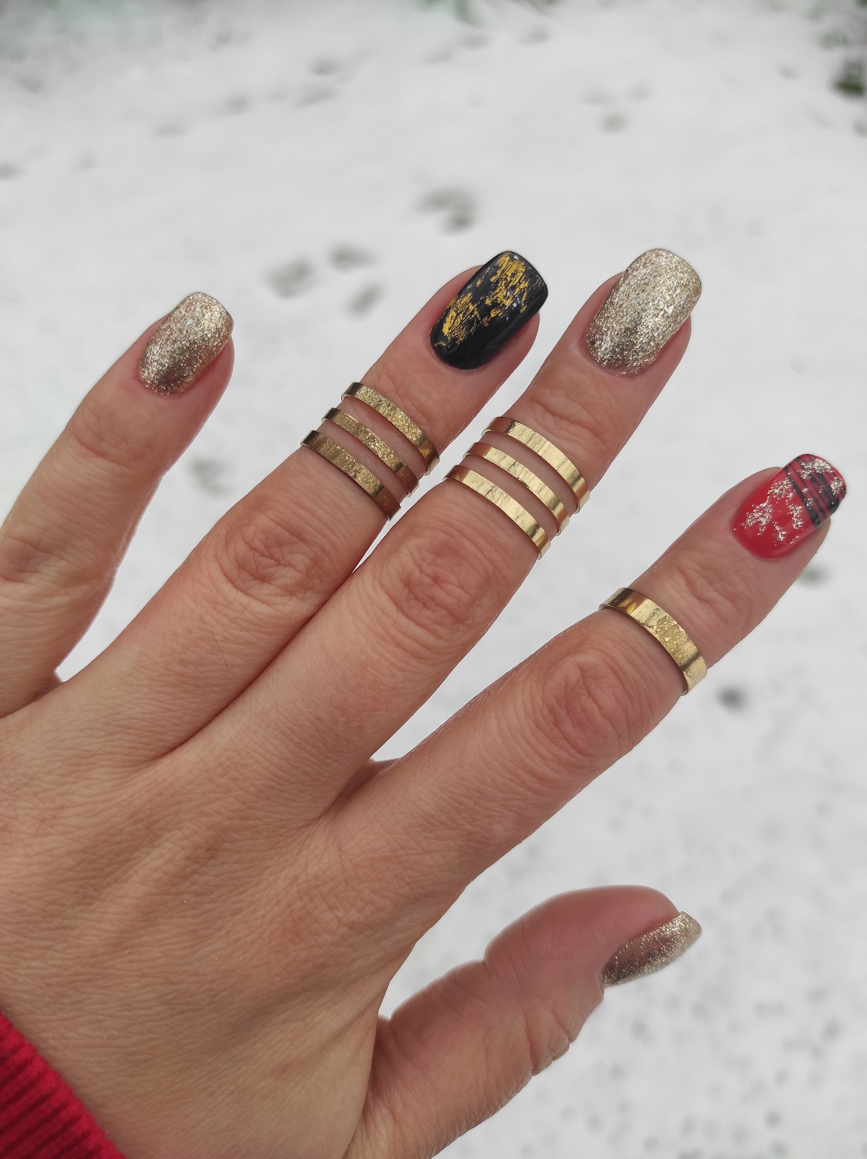 Sylwestrowa stylizacja paznokci z lakierami NC Nails Company