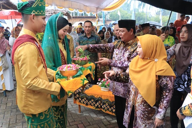 Paman Birin dan Acil Odah Buka Pasar Wadai Ramadhan, Gubernur : Tradisi Kalsel dan Menggerakkan UMKM