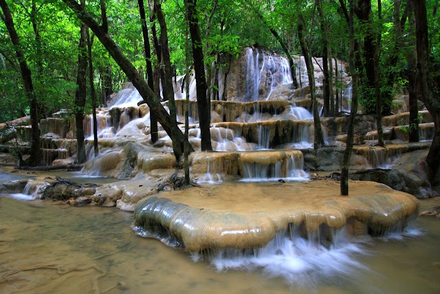 Wang Sai Thong Waterfall, a spectacular limestone waterfall in Thailand