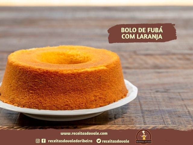 Receita de Bolo de Fubá e Laranja