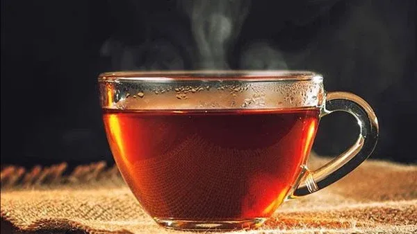 حقيقة أضرار الإفراط في شرب الشاي