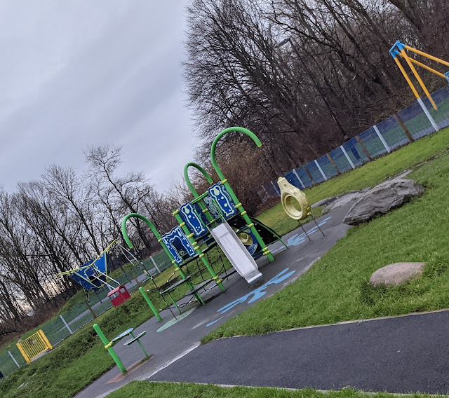 Killingworth Lakeside Park - Pushchair Friendly Circular Walk with Park  - playground