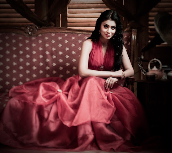 Actress Shriya Saran Latest Photoshoot Pics Navel Queens