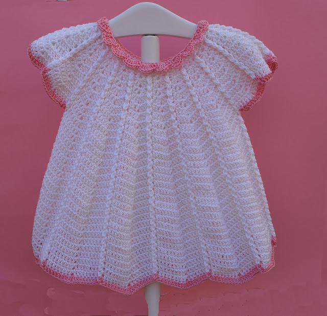 1 - Crochet Imagen Vestido de navidad para niña a crochet por Majovel Crochet ganchillo Majovel Crochet facil sencillo bareta paso a paso DIY puntada punto