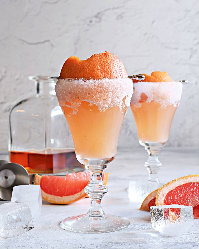 Bourbon cocktail flavored with maraschino cherry liqueur, pink grapefruit juice, orange liqueur and bitters. Served in a sugar encrusted glass.