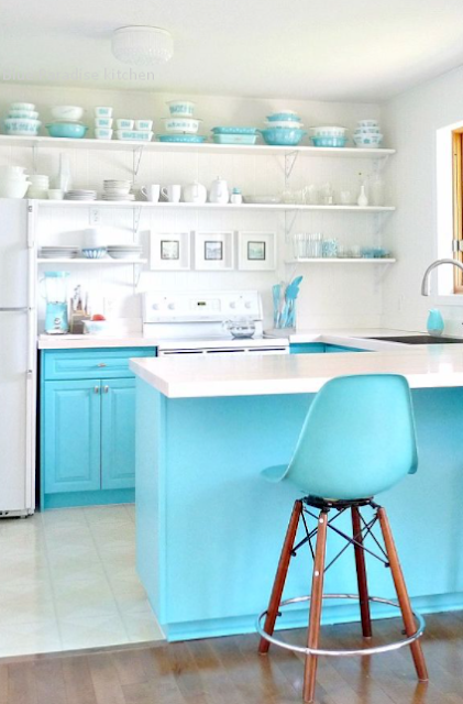 Blue Paradise kitchen