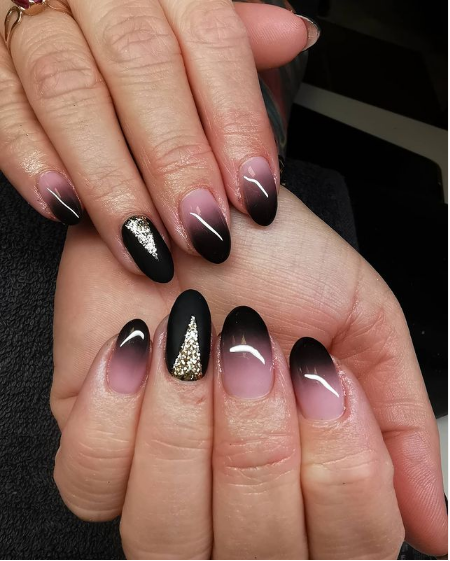 Black Ombré Nail Art