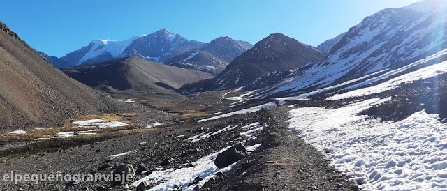 campamento, guanaquitos, mercedario, cerro, arroyo, turquesa, trekking