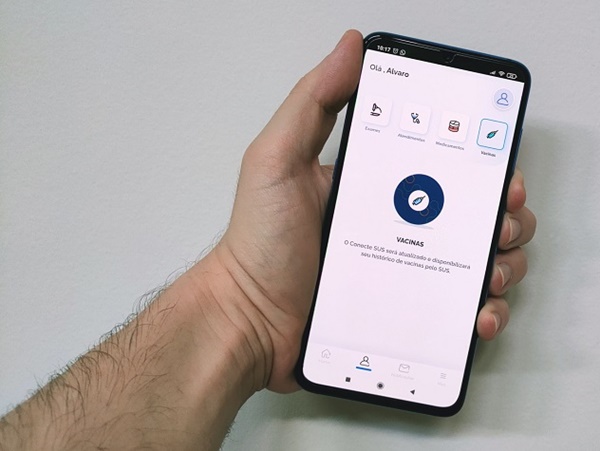 Aplicativo do ConecteSUS deixa de apresentar vacinas; site está fora do ar
