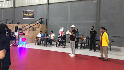 Mapala UT Batam dan UT BATAM Futsal Club Gelar Kegiatan Olahraga Badminton