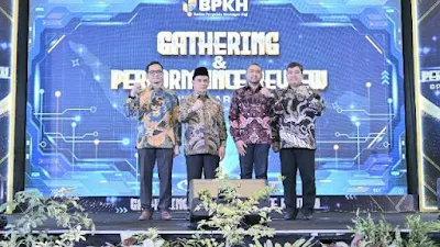 Sumbar Jadi Lokasi Peluncuran BPKH Apps, Wamenag: Aplikasi Baru untuk Tingkatkan Kualitas Layanan Haji