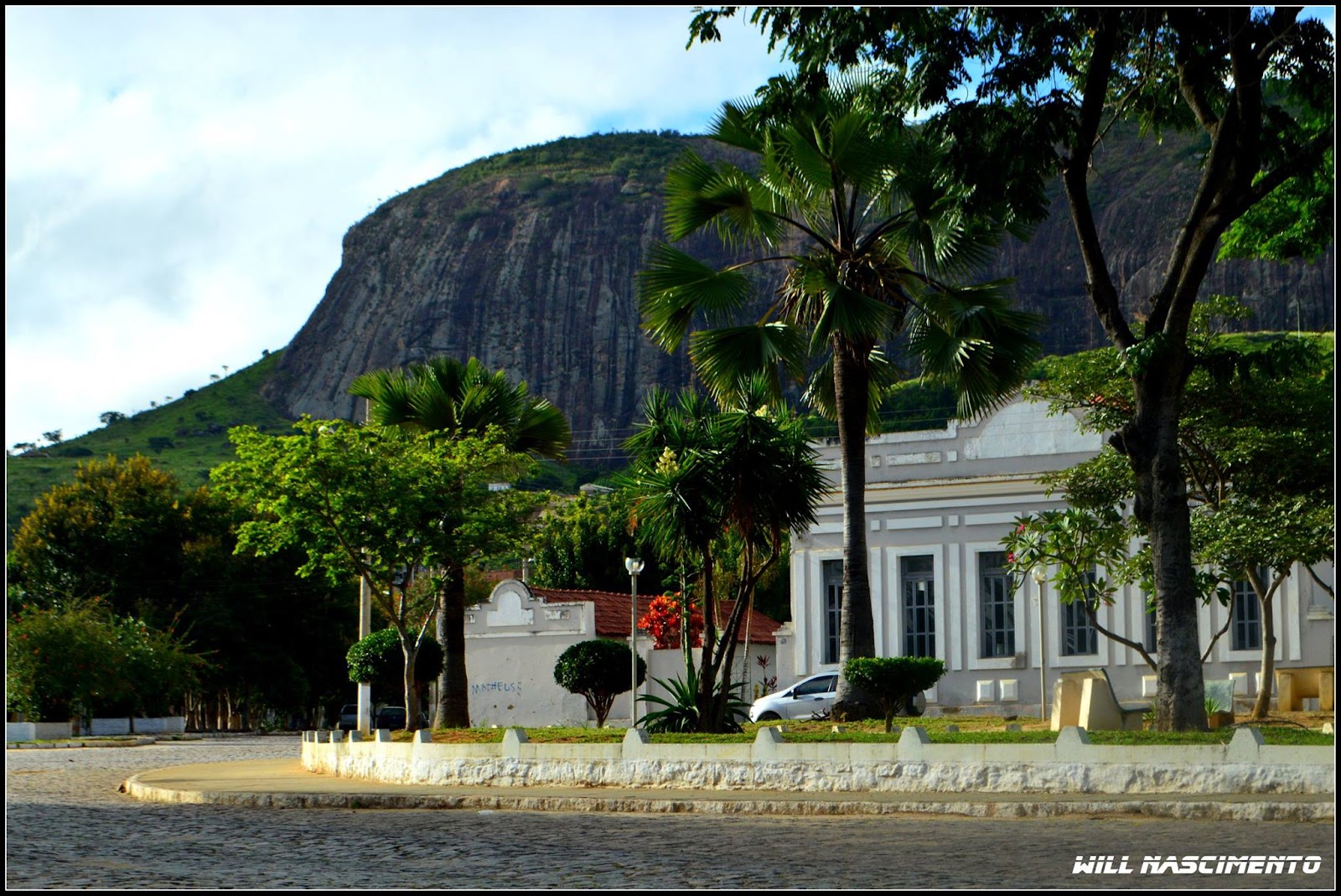 PEDRA AZUL