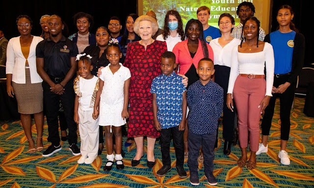 Princess Beatrix attended the DCNA (Dutch Caribbean Nature Alliance) convention at the Renaissance Hotel
