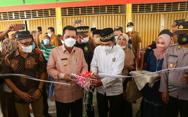 Gubernur Kepri Resmikan Pasar Konvensional di KM IX  Tanjungpinang