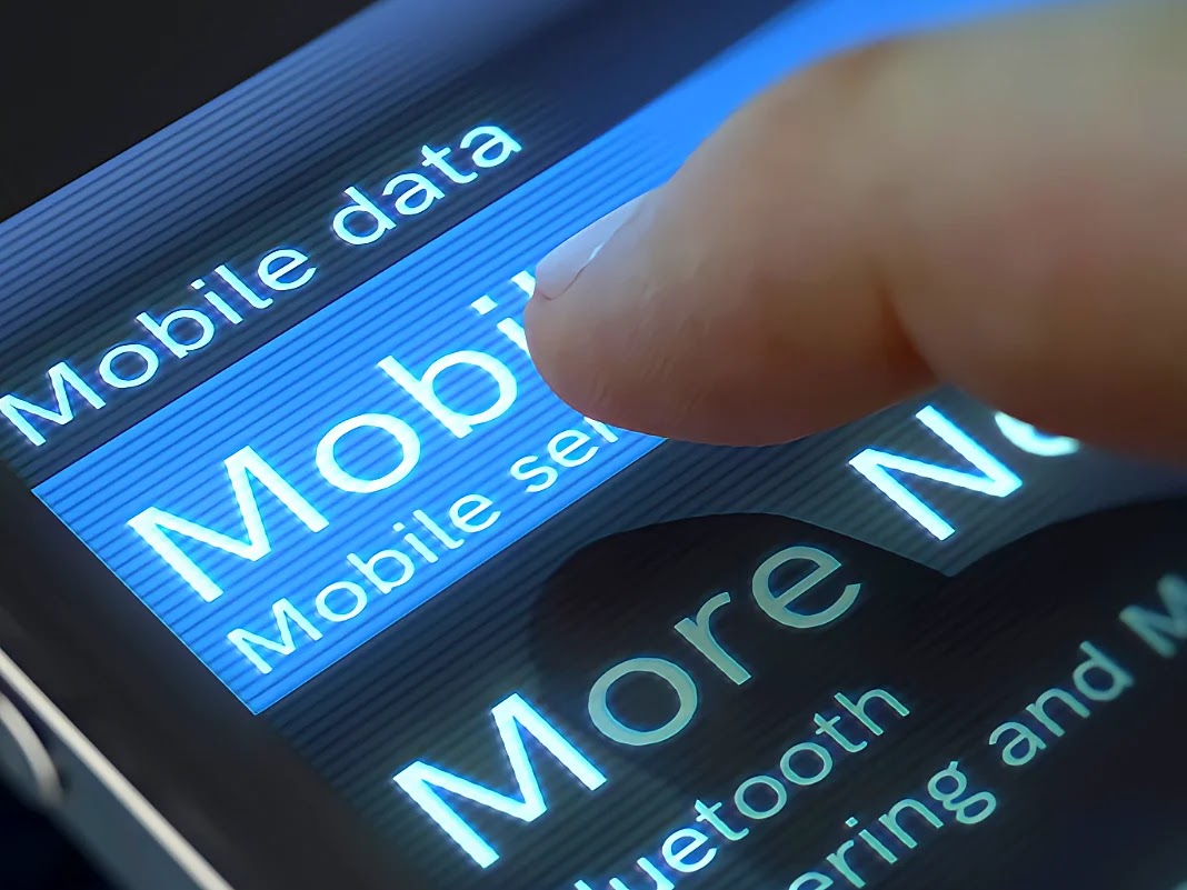 What Processes Take Place In Mobile Phone When We Turned On Mobile Data?