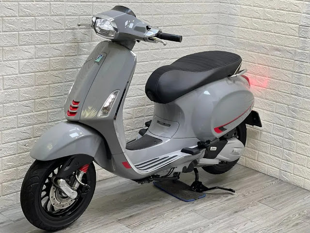 Vespa Sprint Xám Xi Măng