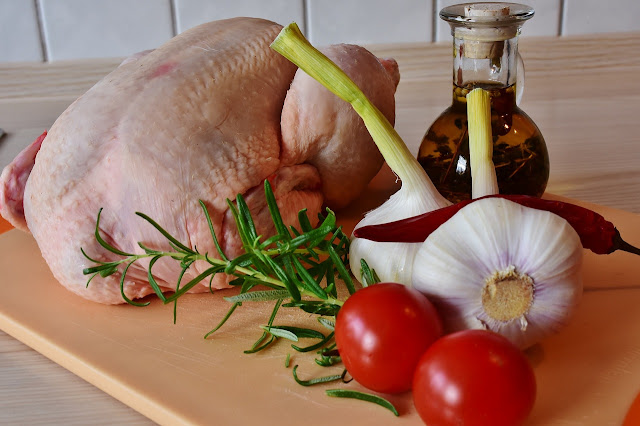 Chicken legs with tomatoes italian style