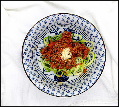 Hors table de Pauline - Spaghettis de courgette à la bolognaise.