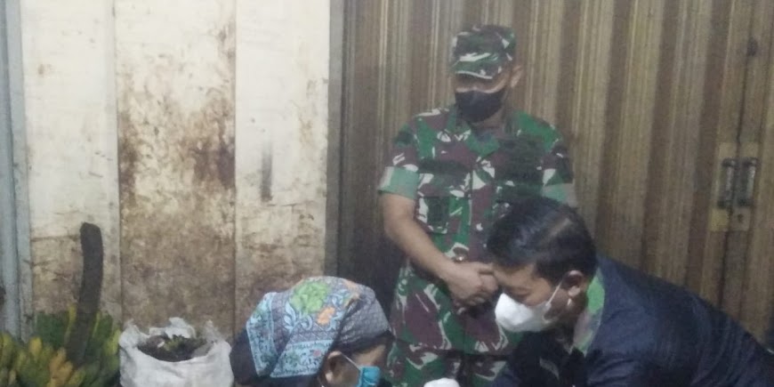 Kodim Klaten Sisir Pasar Gabus Jatinom Dalam Vaksinasi