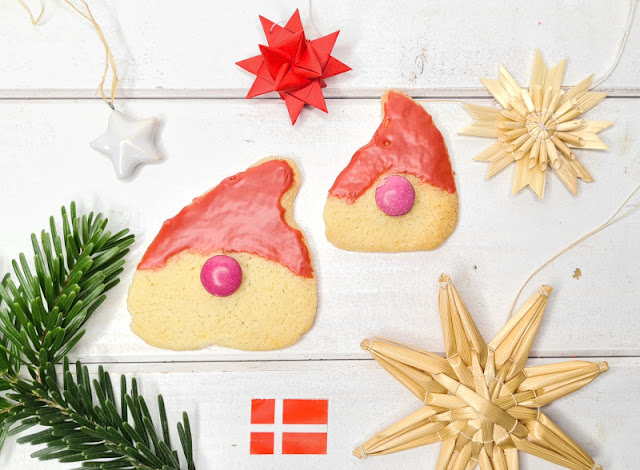 Dänisches Rezept: Süße Wichtel-Plätzchen backen. Auf Küstenkidsunterwegs zeige ich Euch, wie Ihr Wichtelplätzchen nach einem Rezept aus Dänemark backt. Schön in der Weihnachtszeit und super zum Backen mit Kindern!