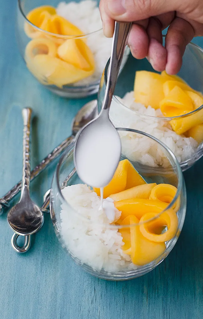mangoes with sticky rice