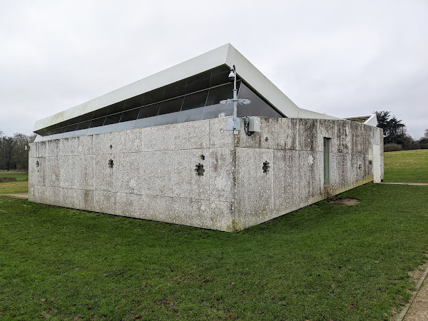 The building protecting the hypocaust