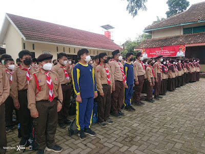 Hiking Seru SMP Assalamah di Pakintelan Gunung Pati