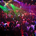  En el nuevo decreto se restringe la actividad en centros nocturnos, discotecas, entre otras