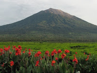 Daftar Nama Gunung di Provinsi Jambi Beserta Ketinggian dan Lokasinya