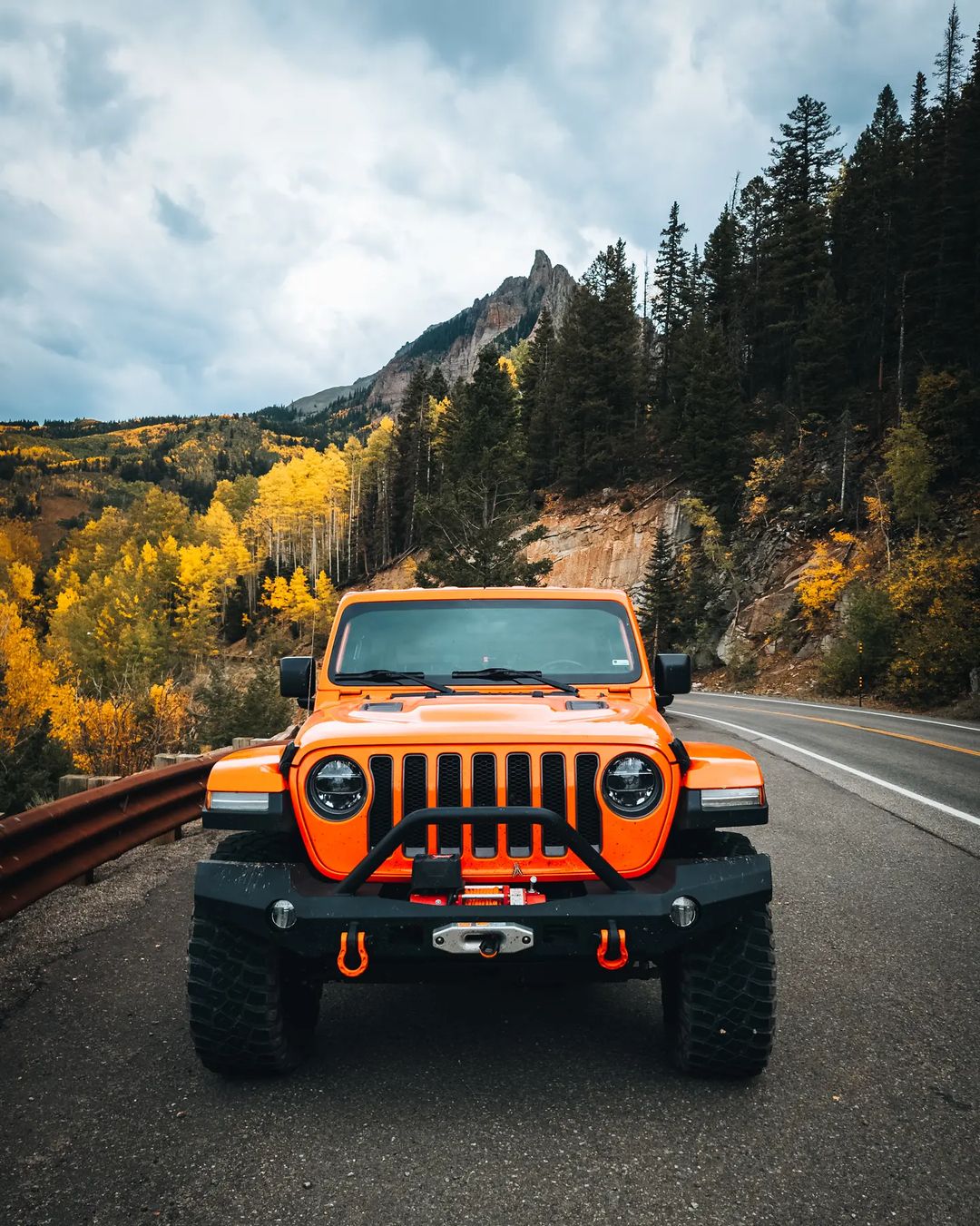 Jeep Wrangler Rubicon 4 door Orange